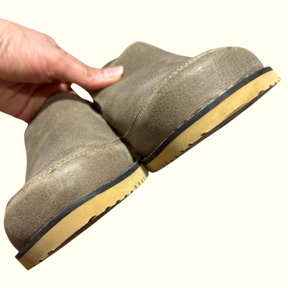 AHNU | Brown Leather Slip On Vibram Evaflex Loafers size 11 Contrast Stitch NEW - Picture 5 of 13